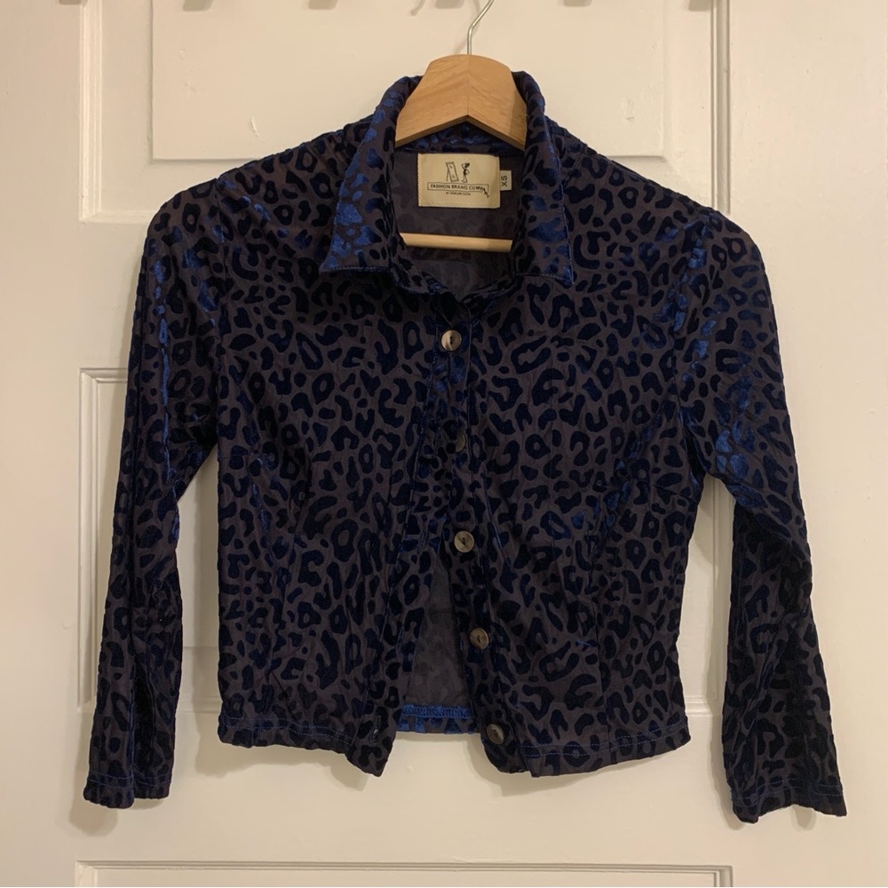 Fashion Brand Company leopard button down shirt